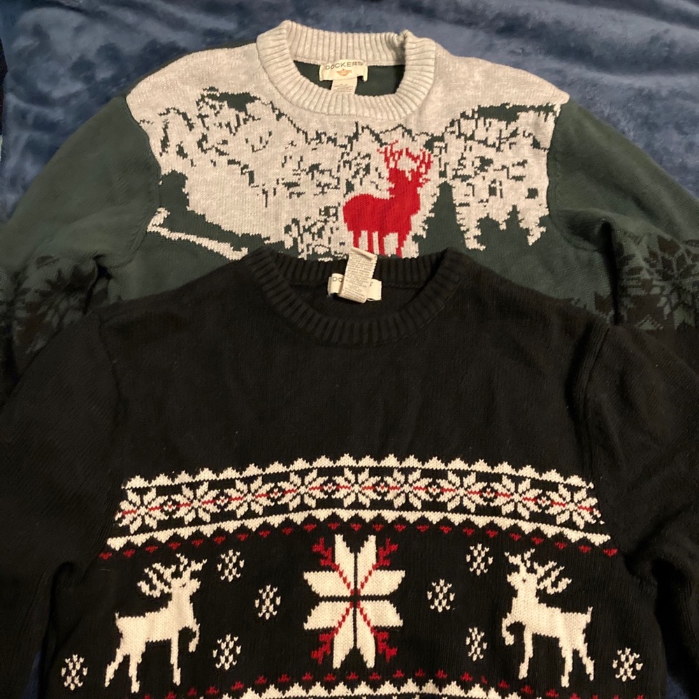 Lot 2 men dockers sweaters size small Christmas